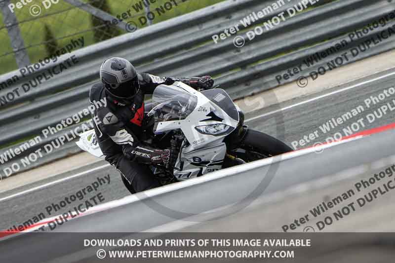 cadwell no limits trackday;cadwell park;cadwell park photographs;cadwell trackday photographs;enduro digital images;event digital images;eventdigitalimages;navarra;no limits trackdays;peter wileman photography;racing digital images;trackday digital images;trackday photos